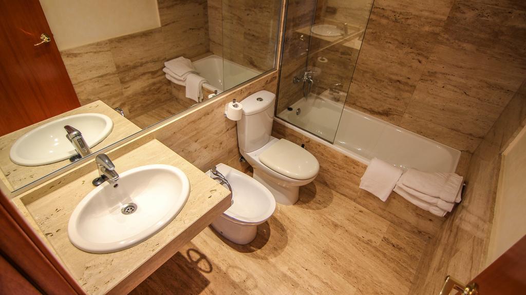 S'Abanell Seaside & Pool Blanes Quarto foto